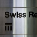 Swiss Re сообщил о чистых убытках в размере $1,1 млрд за I половину 2020 г.Swiss Re сообщил о чистых убытках в размере $1,1 млрд за первую I полугодие 2020 г. после формирования резервов, связанных с COVID-19, в размере $2,5 млрд. Исключая влияние потерь COVID-19, чистая прибыль за отчетный период составила $865 млн, что отражает сильные базовые результаты деятельности Группы, пишет портал allinsurance.kz.Ранее портал «Фориншурер» отмечал, что группа Swiss Re Group уже в первом квартале зарегистрировала убытки, связанные с COVID-19, в размере $476 млн., в основном из-за отмены мероприятий. Приблизительно $1,5 млрд. из убытков пришлось на перестрахование имущества и несчастных случаев и примерно $500 млн. — на корпоративные решения. Подавляющее большинство этих убытков классифицируется как понесённые, но не отраженные в отчете резервы (IBNR) и определяется оценочными показателями прерывания бизнеса без ущерба для имущества и убытков от отмены события. На перестрахование жизни и здоровья приходится $5 млн., главным образом в результате более высоких требований о смертности (по данным и IBNR) в США и Великобритании (по сравнению с ожидаемыми уровнями).Swiss Re — одна из крупнейших перестраховочных компаний в мире. Была основана в 1863 г. Штаб-квартира компании находится в Цюрихе, Швейцария.http://www.asn-news.ru/news/74068#ixzz6jSy78PUU