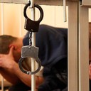 В Красноярском крае перед судом предстанут обвиняемые в автоподставахСледователи МУ МВД России по ЗАТО г. Железногорск завершили расследование уголовного дела по факту незаконного получения страховых выплат группой лиц. Общая сумма ущерба превысила 1,5 млн р.Оперативники выяснили, что к преступлению причастны 34-летний и 27-летний местные жители. В ходе оперативно-розыскных мероприятий полицейскими было установлено, что в 2017-2019 гг. мошенники инсценировали дорожно-транспортные происшествия, после чего получали денежные компенсации от страховых компаний. Всего было выявлено 10 фактов незаконного получения выплат.В отношении подозреваемых возбуждены уголовные дела по ч. 1 ст. 159.5 Уголовного кодекса РФ (мошенничество в сфере страхования). Санкция данной статьи предполагает максимальное наказание на срок до пяти лет лишения свободы. В настоящее время злоумышленники находятся под арестом.Расследование завершено. Материалы уголовного дела направлены в суд для принятия решения, сообщает ГУ МВД России по Красноярскому краю.http://www.asn-news.ru/news/72180#ixzz6NYuKLWsi
