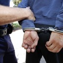 В Ульяновске страховых мошенников будут судить за хищение 7,2 млн р.Прокуратура Ульяновска направила в суд уголовное дело в отношении членов организованной преступной группы, которые обвиняются в хищении у страховых компаний более 7,2 млн р.Как полагает следствие, неработавший иностранный гражданин создал в Ульяновске совместно с родственником преступную группу. Злоумышленники приобретали дорогостоящие автомобили, после чего, организовав оформление соответствующих документов в страховых компаниях, инсценировали ДТП и получали выплаты. В период с марта 2016 по май 2019 гг. четырем страховым компаниям был причинен ущерб на сумму более 7,2 млн р.Прокурор Ленинского района Ульяновска утвердил обвинительное заключение по уголовному делу в отношении шести местных жителей. В зависимости от роли и степени участия они обвиняются по ч. 4 ст. 159.5 (мошенничество в сфере страхования), ч. 3 ст. 30, ч. 4 ст. 159.5 (покушение на мошенничество в сфере страхования), п. «а» ч. 4 ст. 174.1 УК РФ (легализация (отмывание) денежных средств или иного имущества, приобретенных лицом в результате совершения им преступления).Уголовное дело направлено в Засвияжский районный суд Ульяновска для рассмотрения по существу, сообщает пресс-служба прокуратуры.http://www.asn-news.ru/news/74351#ixzz6mCuxfnRf