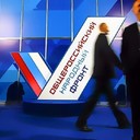 Опрос ОНФ: 30% автовладельцев столкнулись с навязыванием допуслуг при оформлении ОСАГОБолее 30% опрошенных ОНФ владельцев транспортных средств столкнулись с навязыванием при оформлении полиса ОСАГО в точках продаж.Об этом эксперты Общероссийского народного фронта (ОНФ) рассказали сегодня на пресс-конференции, в которой приняли участие представители Банка России, Российского союза автостраховщиков и движения «Общество синих ведерок».«По сравнению с прошлыми мониторингами, когда навязывание дополнительных услуг было очень серьезной проблемой, которая касалась практически каждого потребителя, сейчас проблема навязывания уже не стоит так остро. Потому что приняты необходимые меры, введен период охлаждения, когда потребитель может отказаться от заключенного договора. Тем не менее в регионах 30% респондентов отметили, что сталкивались с навязыванием платных услуг. Среди них наиболее часто навязывание платного техосмотра у конкретного поставщика и все еще остается навязывание дополнительных страховок здоровья, имущества и так далее», – сообщила руководитель проекта ОНФ «За права заемщиков» Евгения Лазарева.По данным опроса ОНФ, 55% из столкнувшихся с такой проблемой респондентов рассказали про навязывание платного техосмотра у страховщика, а 21% – про дополнительное страхование жизни здоровья или имущества. Чаще всего дополнительные услуги страхователям навязывают в Брянске, Йошкар-Оле, Самаре, Махачкале, Барнауле, Хабаровске и Элисте.Мониторинг ОНФ проходил в 83 регионах России, в нем приняли участие более 3,5 тыс. владельцев транспортных средств. Эксперты и активисты Народного фронта проверили 40 страховых компаний, включая крупнейших участников рынка («РЕСО-гарантия», «Росгосстрах», «Ингосстрах», ВСК, «Альфастрахование» и др.), а также десятки офисов страховщиков в разных регионах России.http://www.asn-news.ru/news/70918